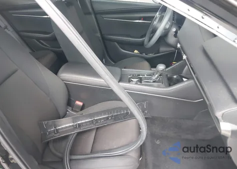 2024 Mazda Mazda3 2.5 S z USA, uszkodzony, nr VIN 3MZBPAAM3RM419608